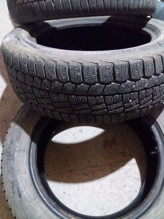 Зимние балоны б/усостояние хорошое