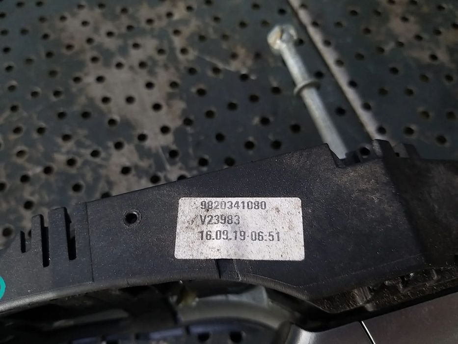 Maner usa stanga fata citroen c5 aircross 9820341080