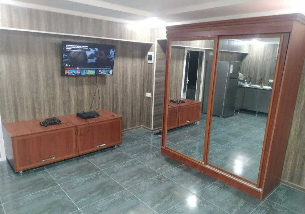 ижарага студия 1 хоналик квартира 1-каватдан берилади