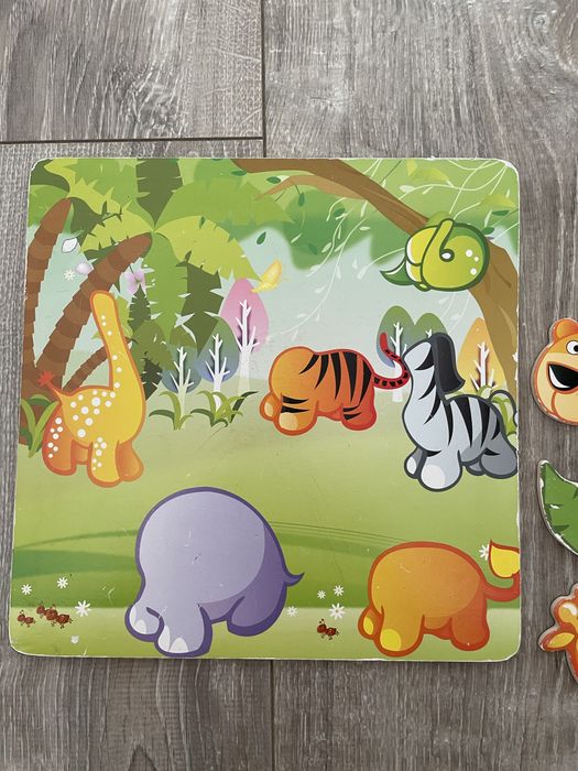 Puzzle din lemn magnetic