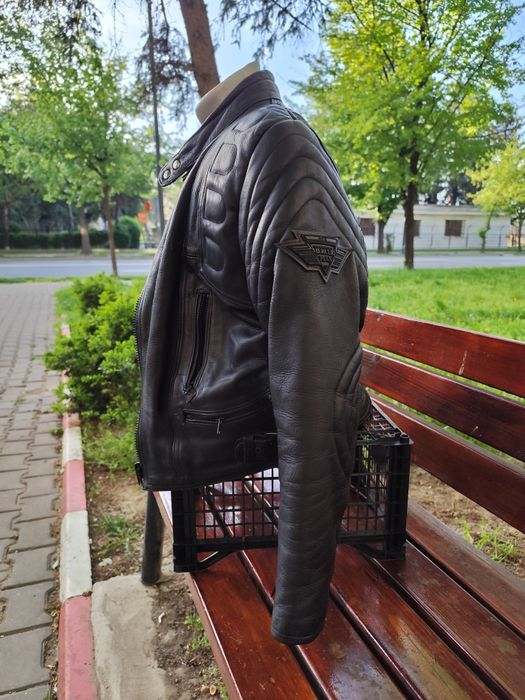 Geaca motociclism din piele și protectie