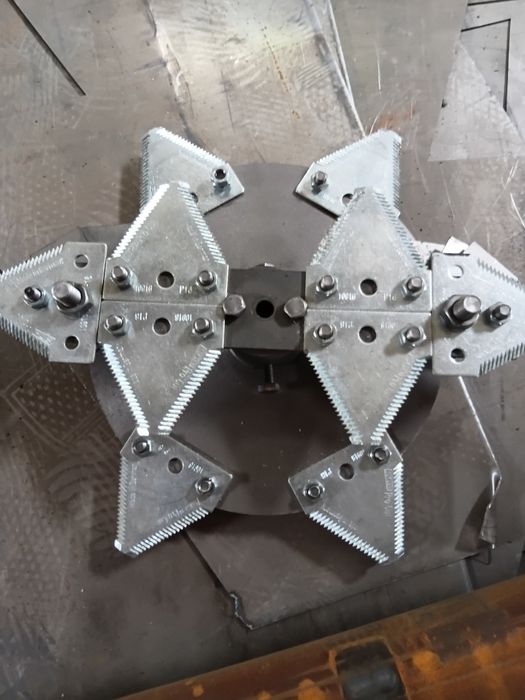 Дробилка унверсал 6⁵ кв 3500 абарот алюмин 1 млн 800 мс 2100