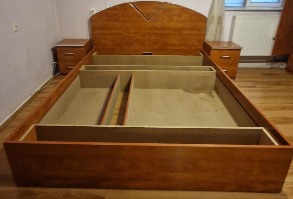 Vând mobila dormitor