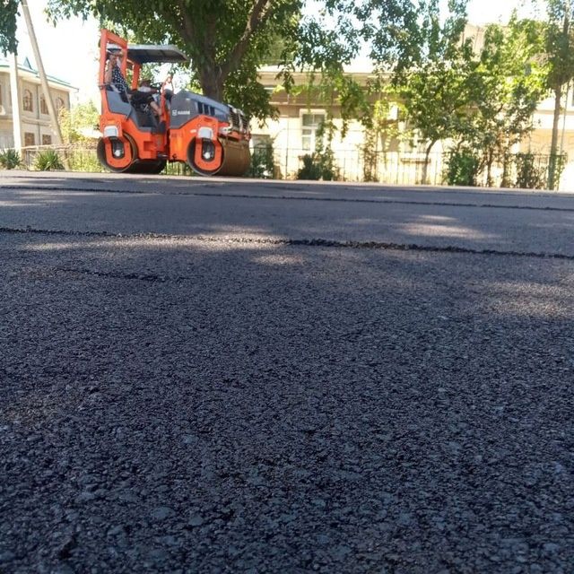 Asfalt yotqizish xizmati.