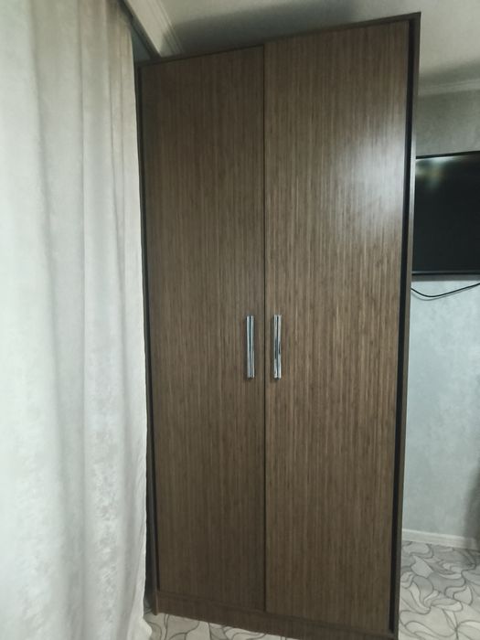 Продам шкаф большой