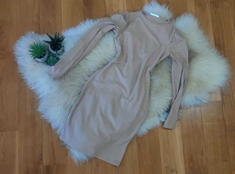 Нова кремава рокля