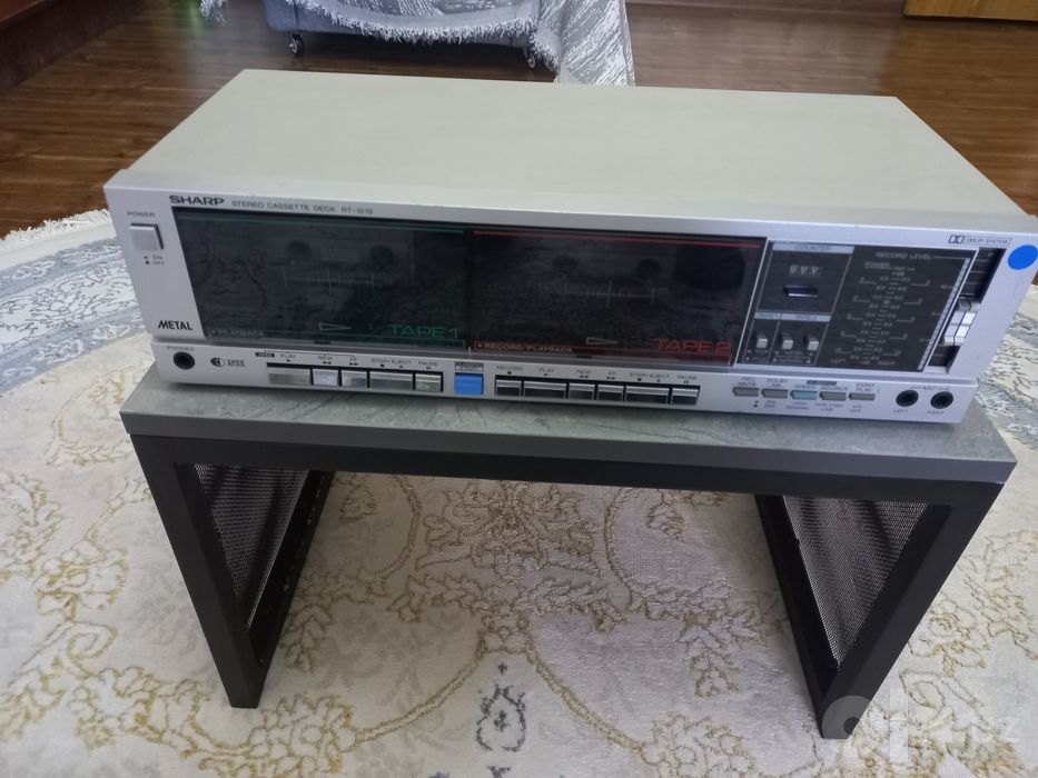 Sharp RT-1010 кассетная дека