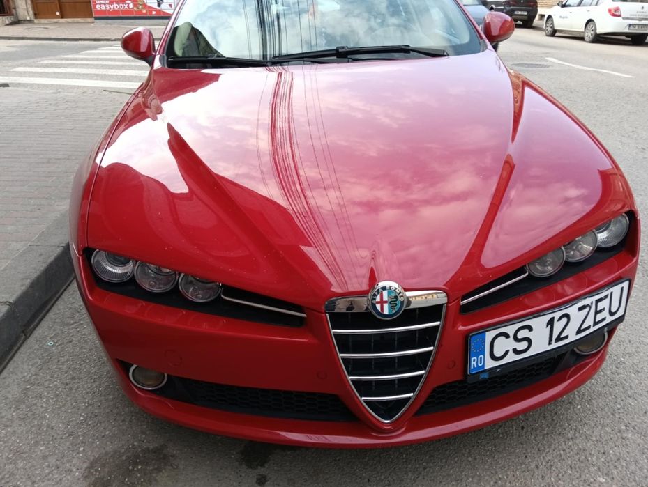 Vând alfa Romeo 159 1.9 dizal distribuție schimbata injectoare recondiționate
