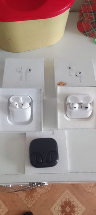 Продам Airpods 2 -3 новые