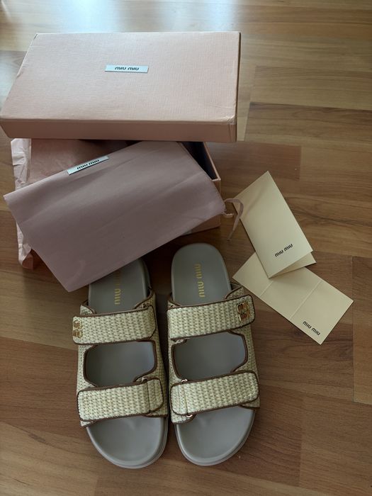 Сандали чехли Miu Miu
