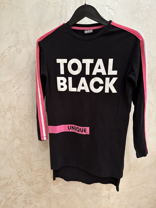 Шикарные платья и костюмы девочкам