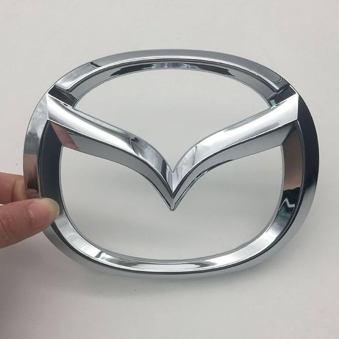 Емблема на решетката Mazda