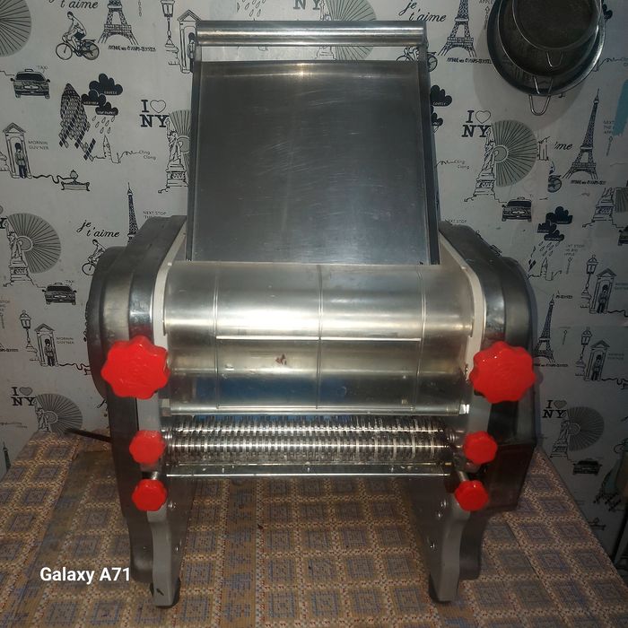 Продам лагманная Лапшарезка