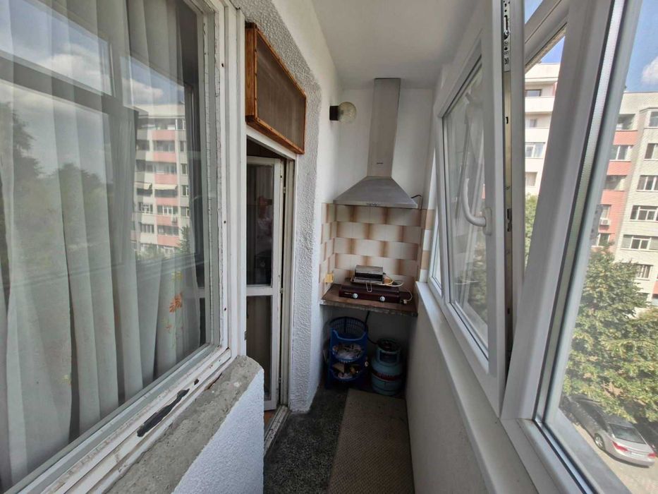 Продава се Тристаен апартамент в Ямбол, Златен рог - 98 кв.м за 1021 €/кв.м - Снимка #19