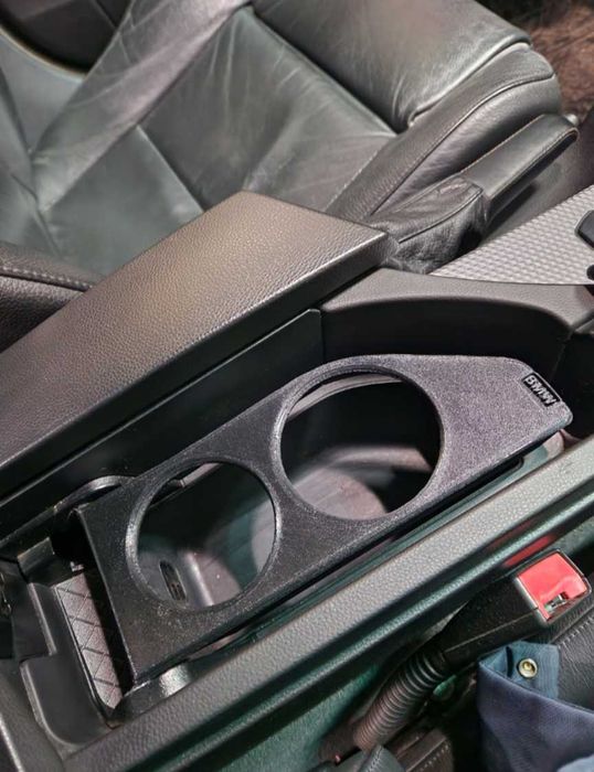 BMW E60 E61 - аксесоари, поставки за чаши, къпхолдъри и др.
