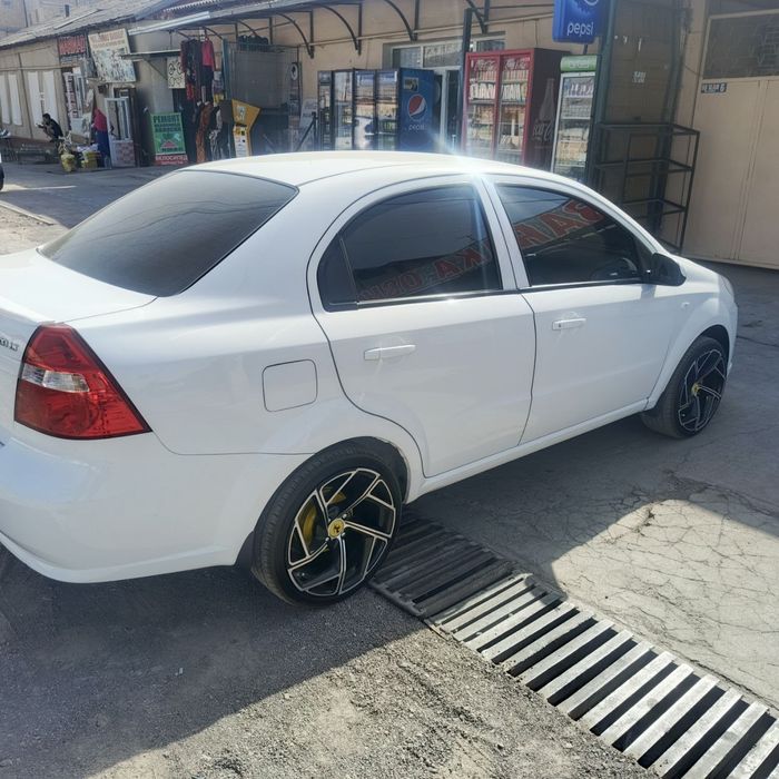 Nexia 3 sotiladi srochna 2020