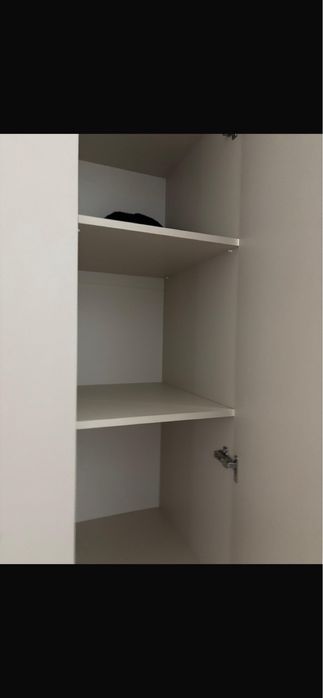 Шкаф для одежды .