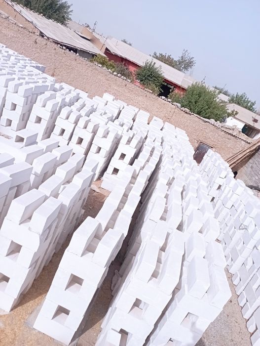 Penablok gʻishtlari