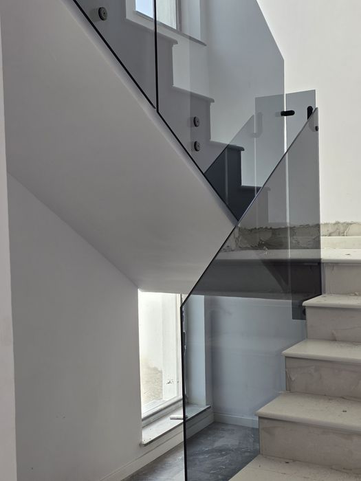 Balustrade din sticlă