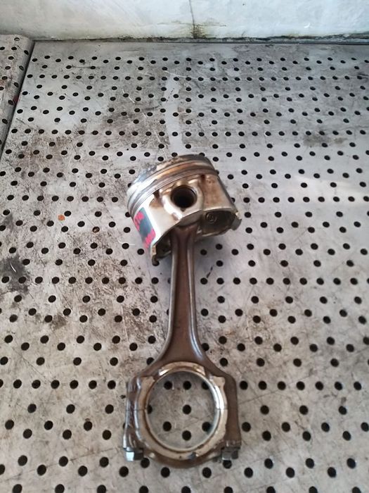 Piston cu biela 1.4 b alfa romeo giulietta 940