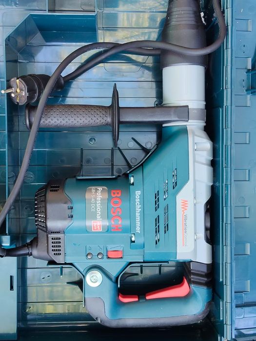 Rotopercutor BOSCH GBH 5-40DCE nou 0 km