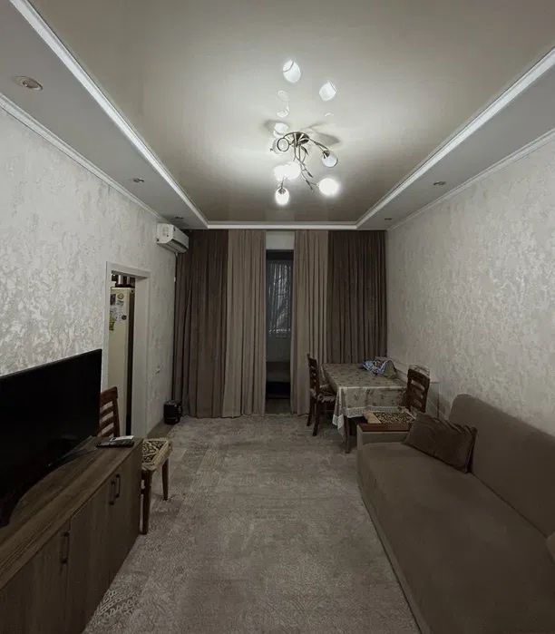 Продается 2 комнатная Чиланзар Ц Райхон