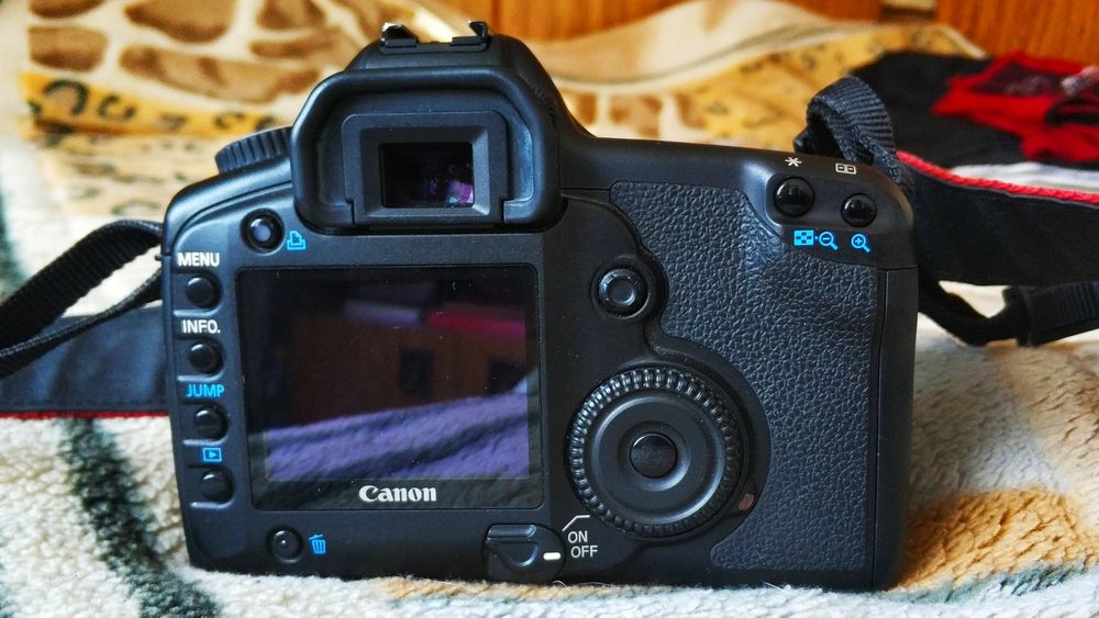 Canon EOS 5D mark I (первая серия)
