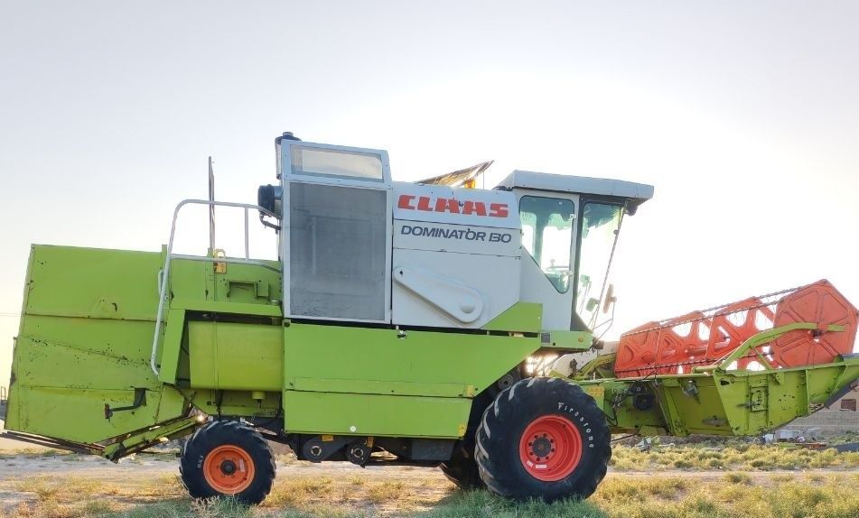 Claas Dominator 130 sotiladi!!!