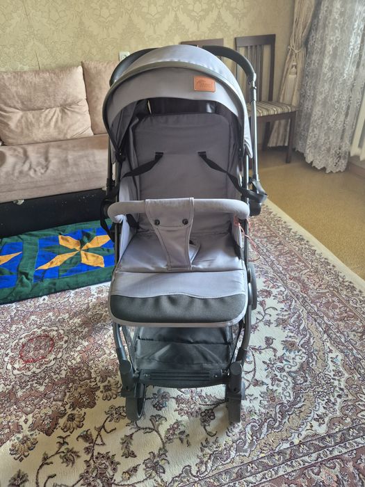 Продам прогулочную коляску