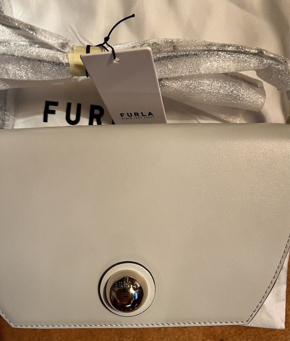 Оригинална кожена чанта Furla Sfera Mini