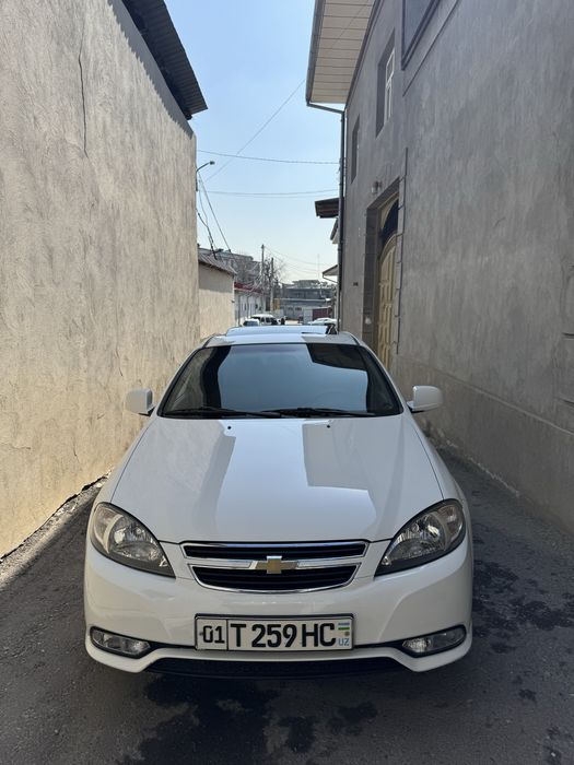 Jentra 2022 ful abs luk bor