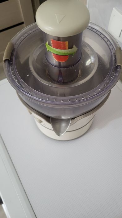 Продам соковыжималку tefal