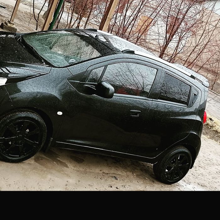 Spark sotiladi qora svet