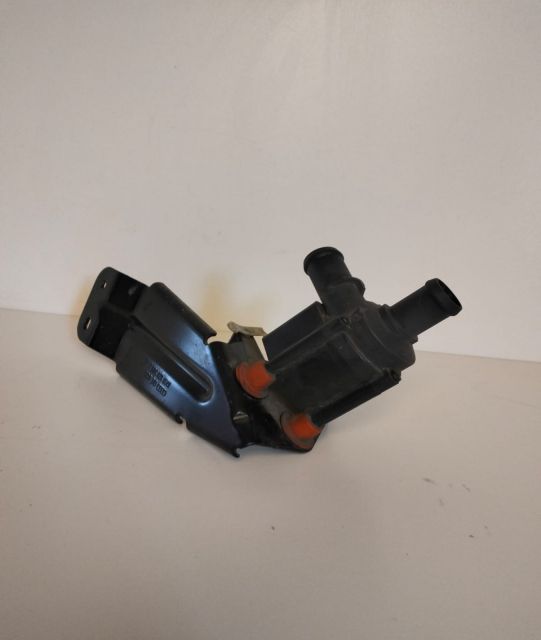 Pompa de apa  auxiliara  06H121601N Audi A5 8T (facelift)