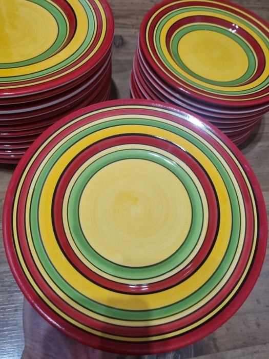 Комплект чинии от порцелан 24бр