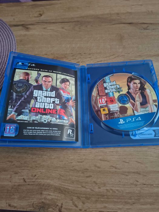Игра за PS4  Grand theft auto 5