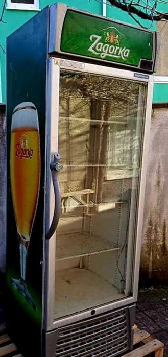 Витрина за безалкохолно и други напитки