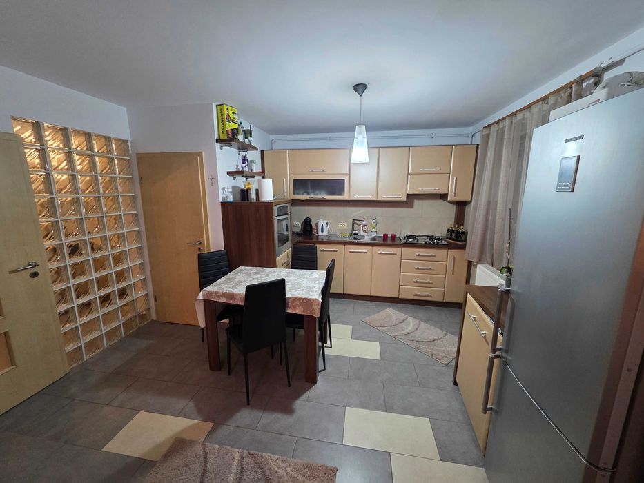 Apartament de inchiriat Sibiu - Turnisor - 2 Camere - Bucatarie - Baie - Hol - Dressing - Balcon