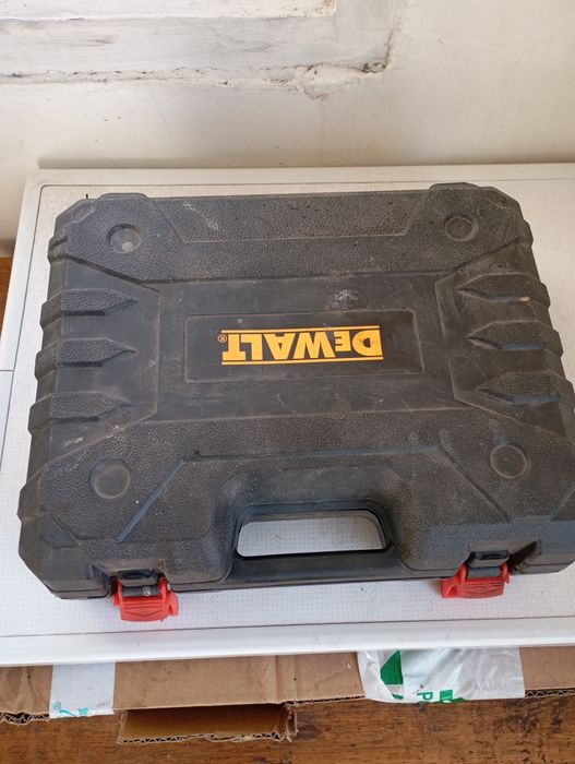 Гайковёрт -винторез