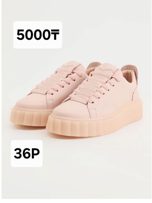 Кроссовки  новые