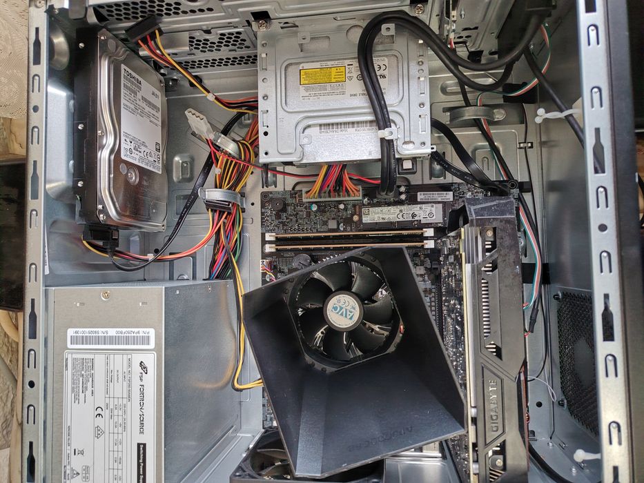 Компютър Intel Core i5-9500 16gb DDR4 GeForce GTX 1050Ti