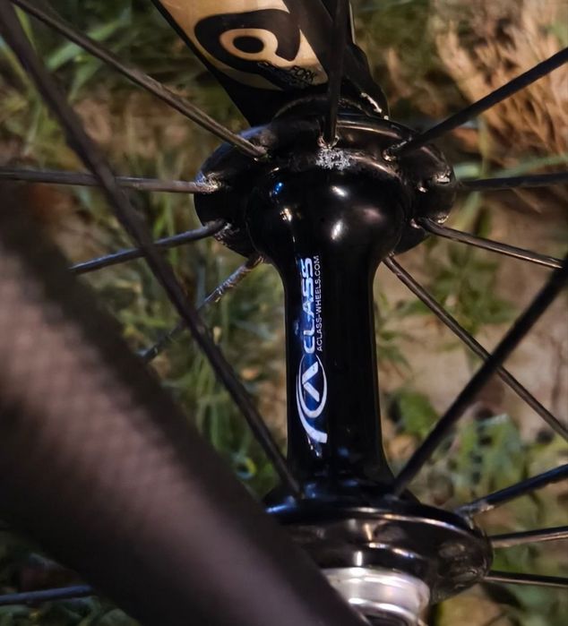Шоссейный велосипед фулл shimano 105