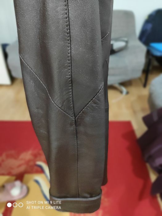 Haină piele dama scurtă cu glugă