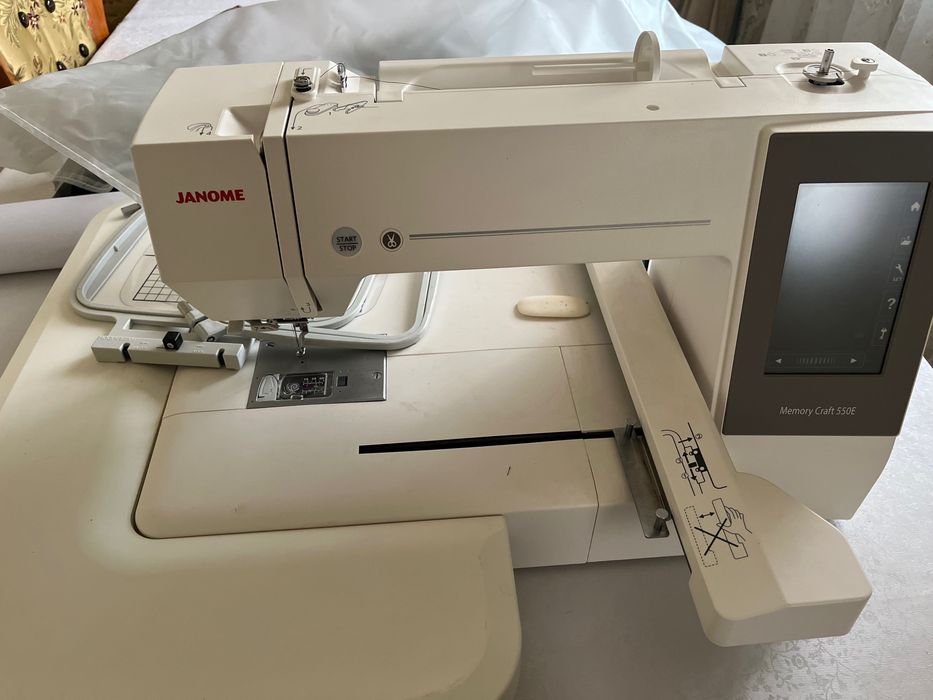 Janome Memory Craft 550E кестелеу машинасы