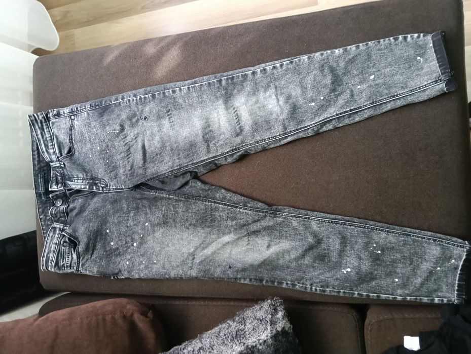 Când blugi stradivarius