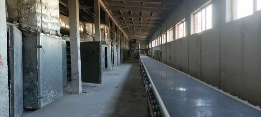 Продаётся 1,1 га производственная база.