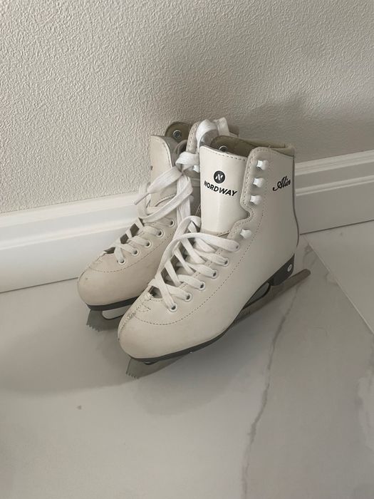 Коньки для фигурного катания