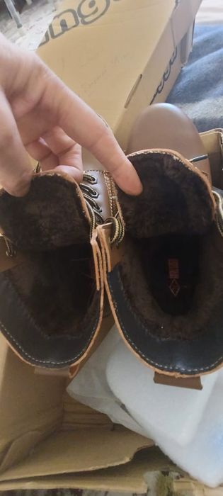 Ботинкалар сатылады