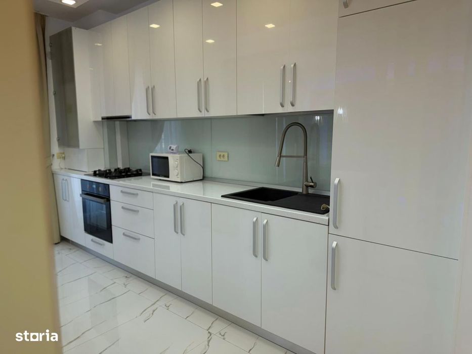 Apartament cu 3 camere, mobilat si utilat LUX