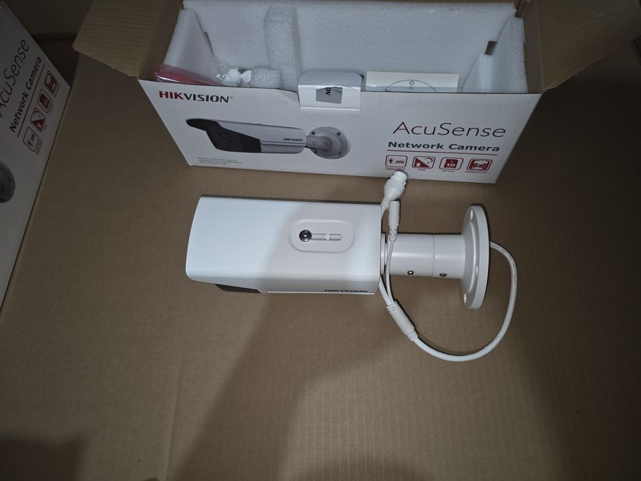 Camera supraveghere IP exterior Hikvision AcuSense DS-2CD2T63G2-4I28, 6 MP, IR 80 m, 2.8 mm,